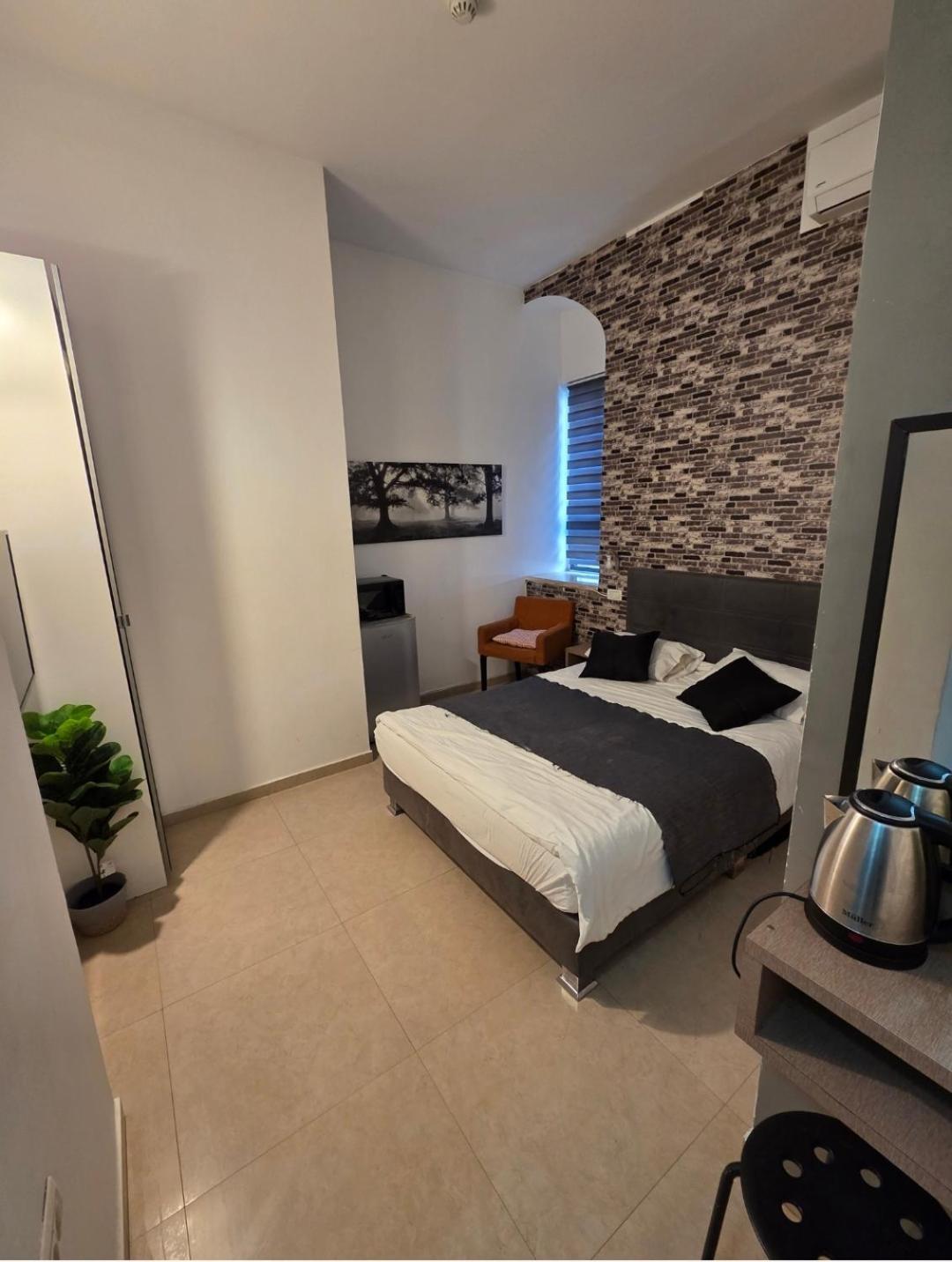 Ben Hillel Boutique Hotel Jeruzsálem Szoba fotó
